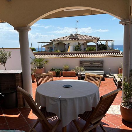 Cal Salmare Seafront Apartment With Rooftop Terrace And Pool カラフェル エクステリア 写真